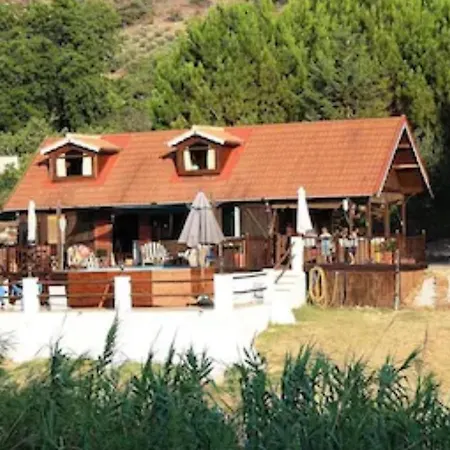 Douglas Creek Holiday home